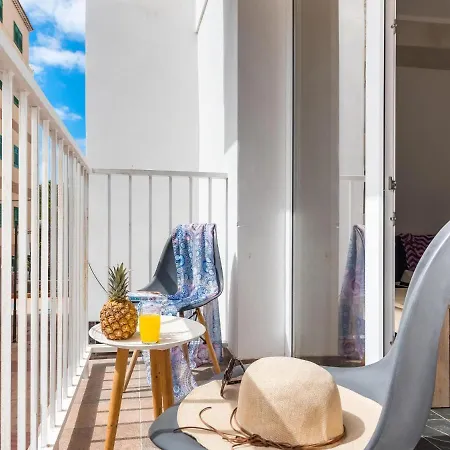 Apartment 1a Sofia Close Services Sea, Wifi! Arona (Tenerife)