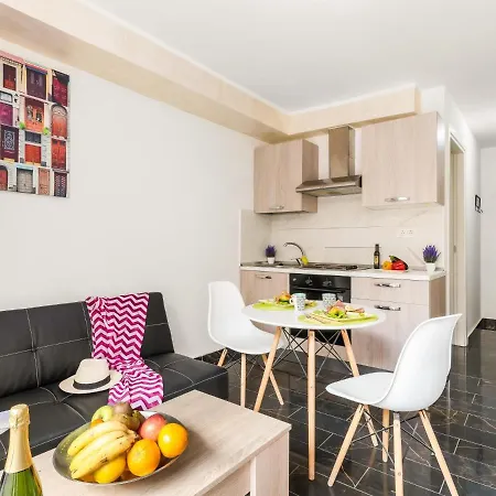 1a Sofia Close Services Sea, Wifi! Arona (Tenerife)